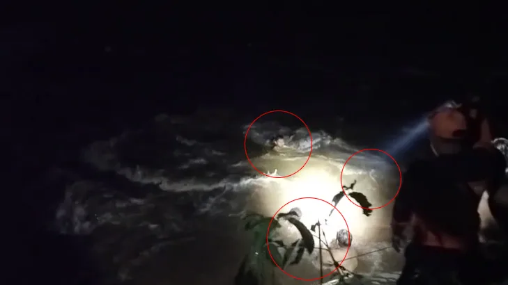 BPBD Klungkung Evakuasi Tujuh Pemuda Terjebak Air Bah di Tukad Unda